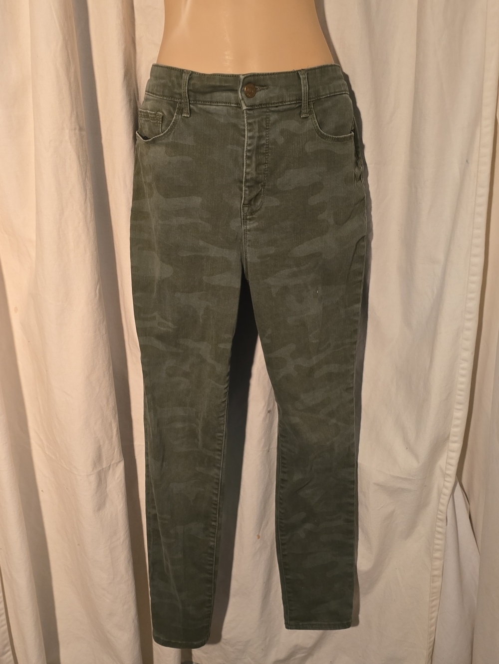 Social Standard By Sanctuary Camo High-rise Skinny Jeans Size 10